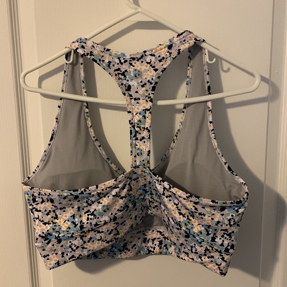 Sports bra - Picture 2 of 2